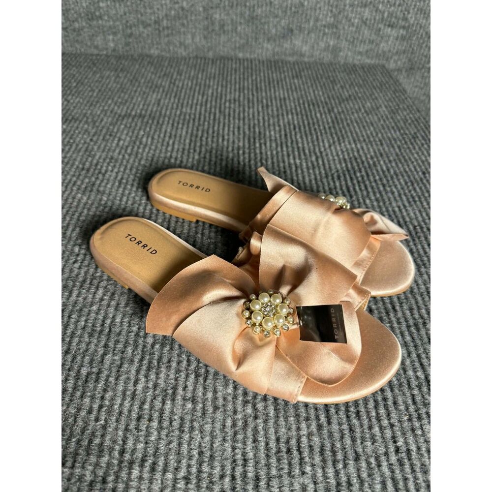 Torrid Blush Satin Pearl Pin Bow Slides Sandals - Size 9 NWT